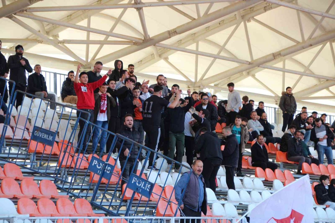 1969 Bilecik Spor kendi evinde kaybetti