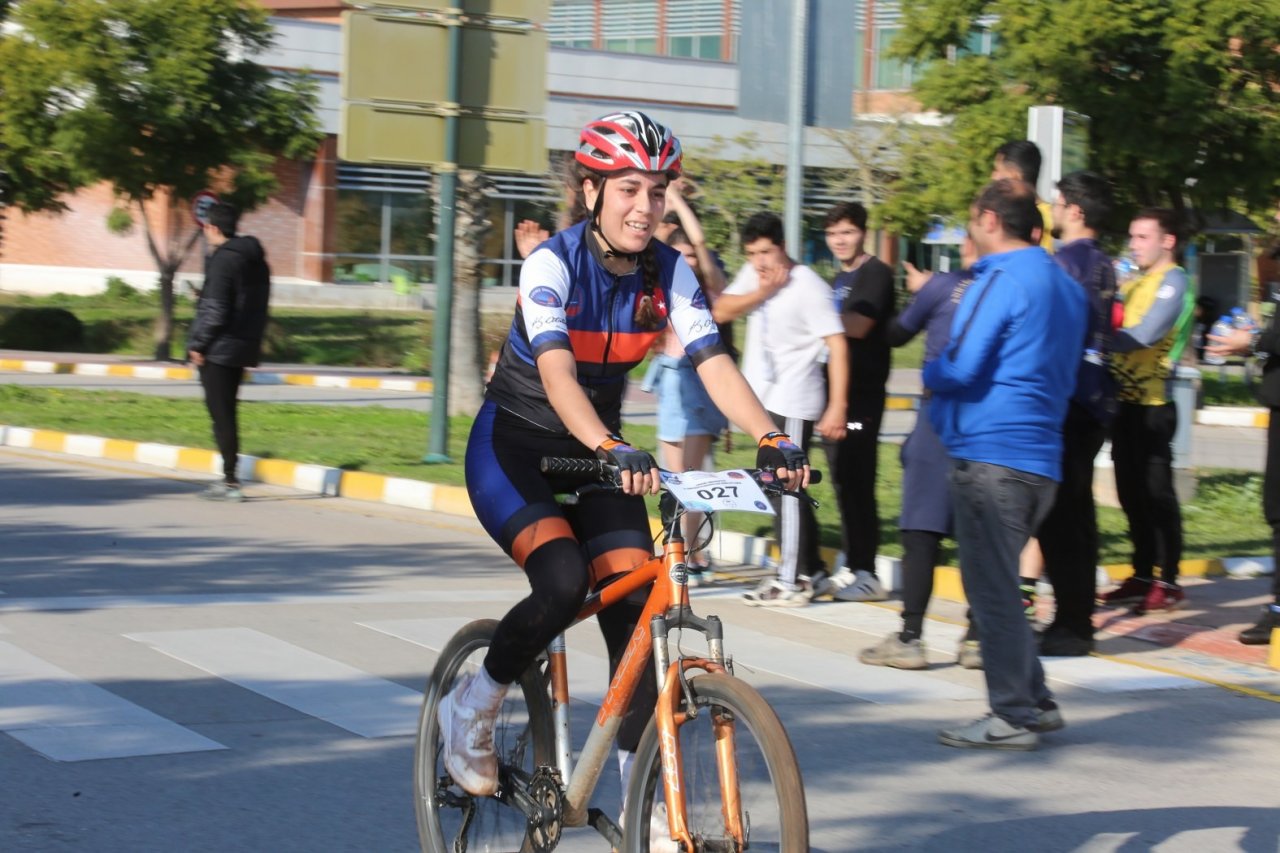 Akdeniz Üniversitesi birincilikleri kimseye kaptırmadı