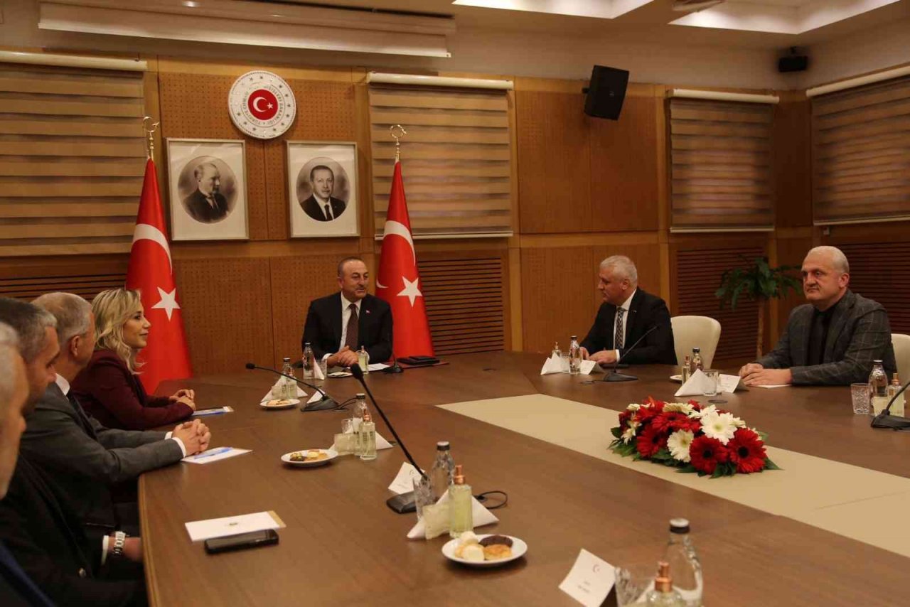 Bakan Çavuşoğlu, ALTSO heyetini kabul etti