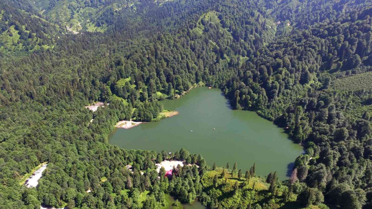 Artvin’in Karagölleri’ni bir yılda 140 bin kişi ziyaret etti