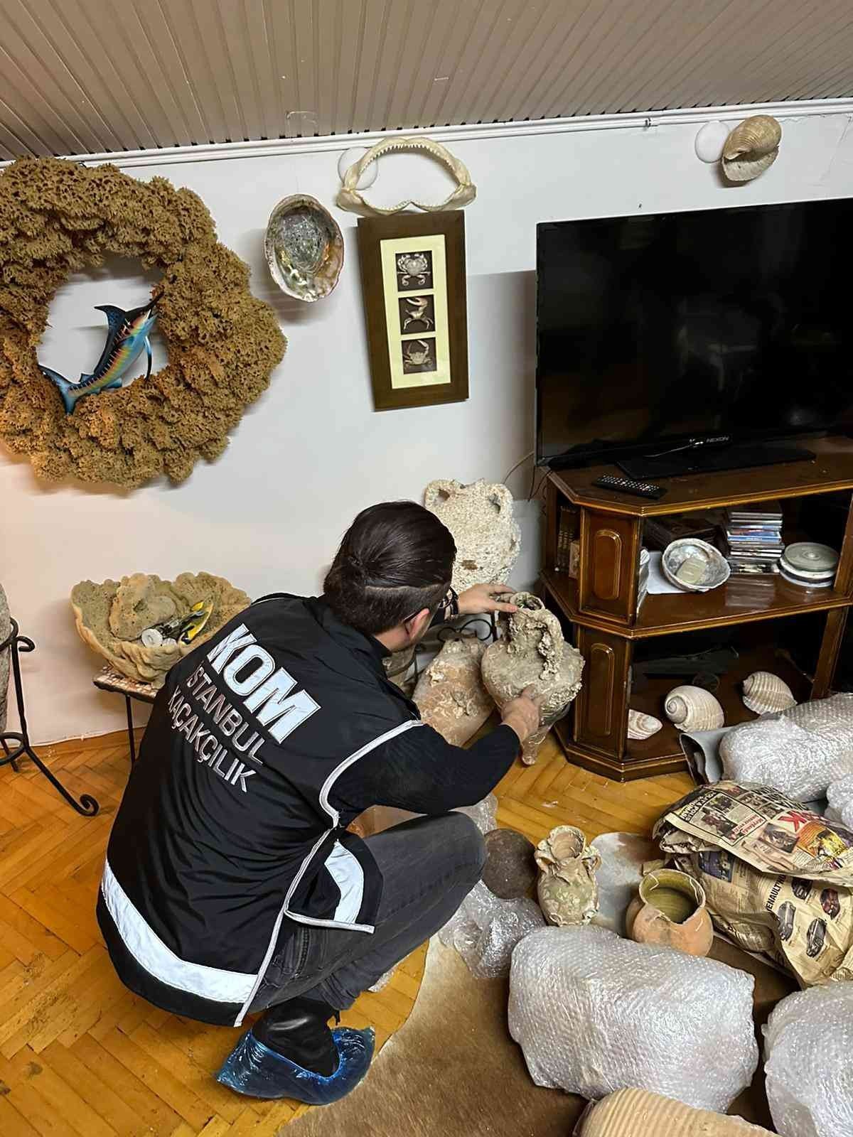 Kadıköy’de yabani hayvan boynuzu operasyonu