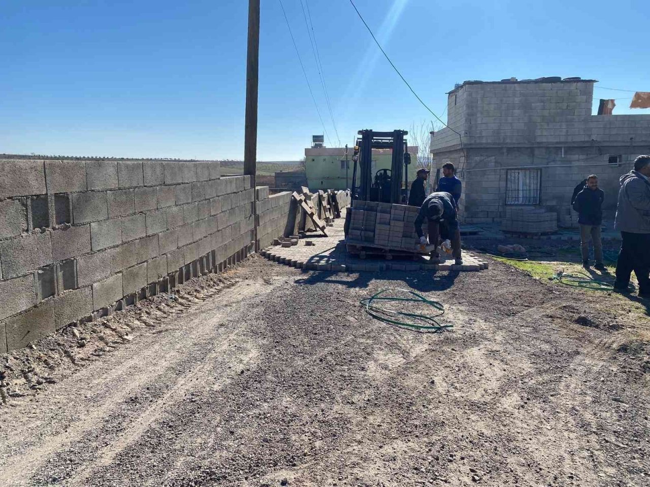 Birecik’te kırsal mahalleler modern görünüme kavuşuyor