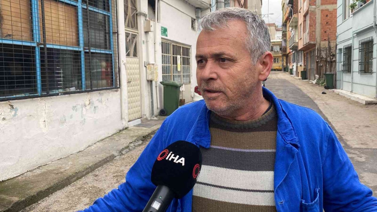 Bıçakla araçların lastiklerini patlattı, o anlar kameralarda