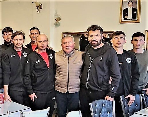 Başkan Kepenek, farklı kazanan Honazspor’u kutladı