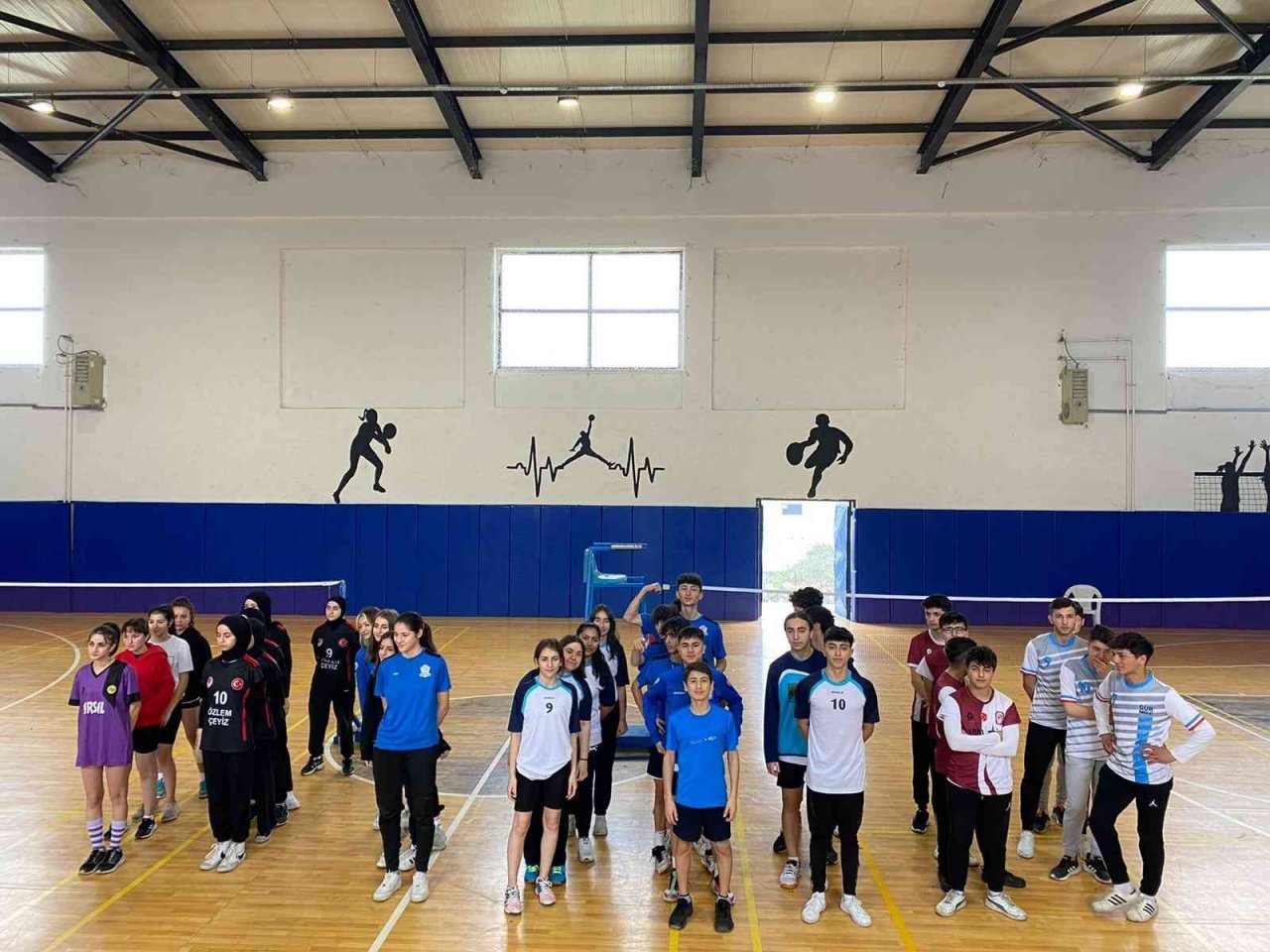 Badmintonda grup birincileri belli oldu