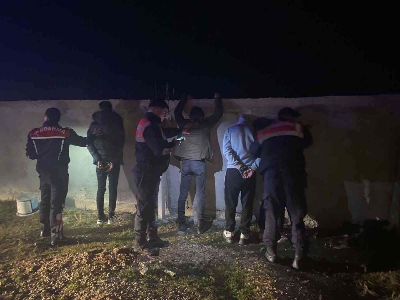 Jandarmadan hırsızlara suçüstü