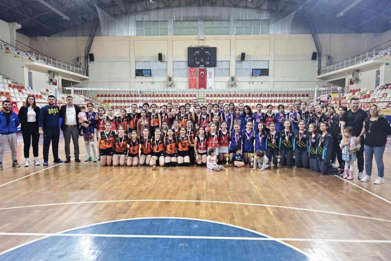 Filede kazananları kupasına kavuştu