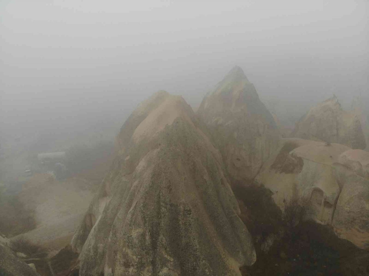 Kapadokya bölgesinde sis etkili oldu