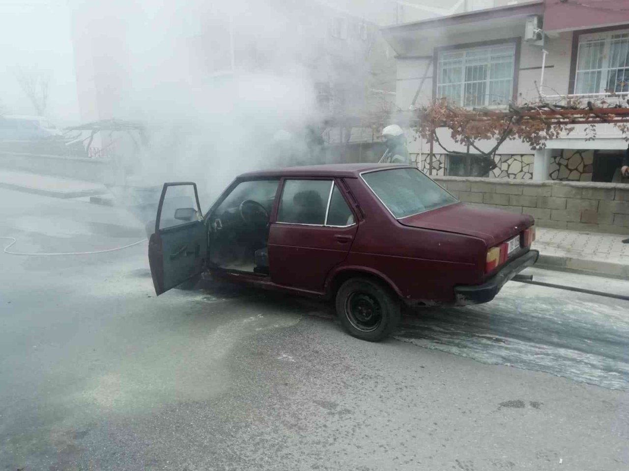 Karaman’da otomobil yangını