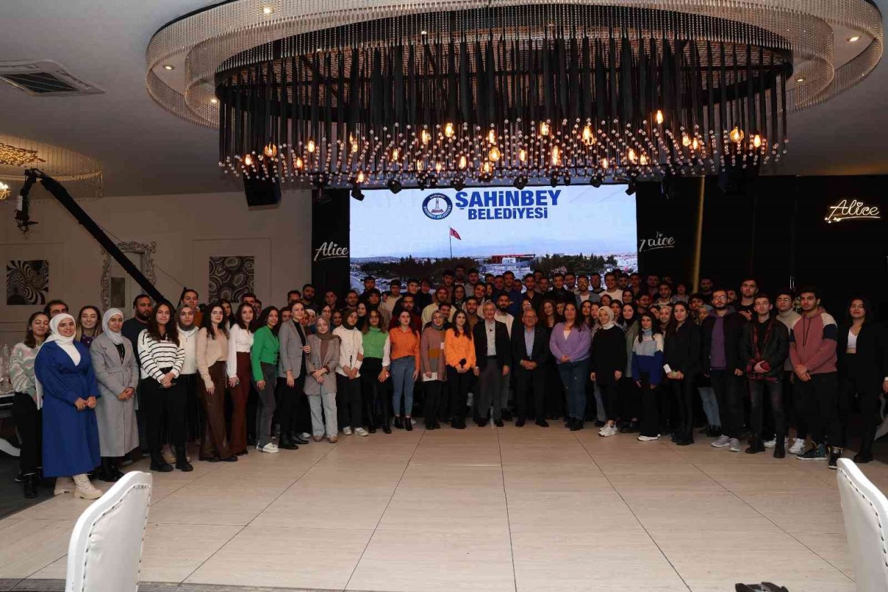 Başkan Büyükkılıç, Kayseri’deki Gaziantepli Öğrencilerle Buluştu