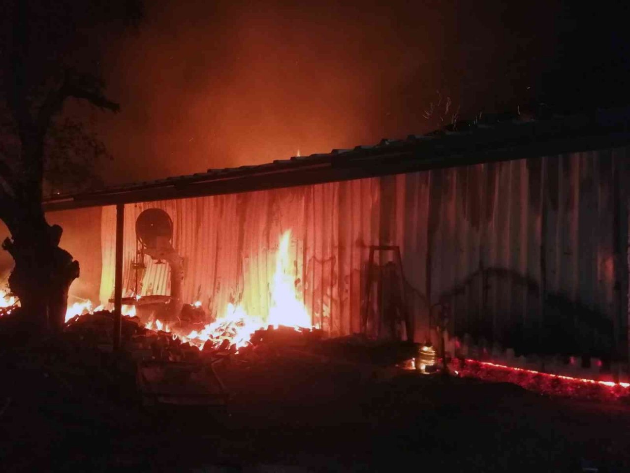 Marmaris’te işyeri yangını