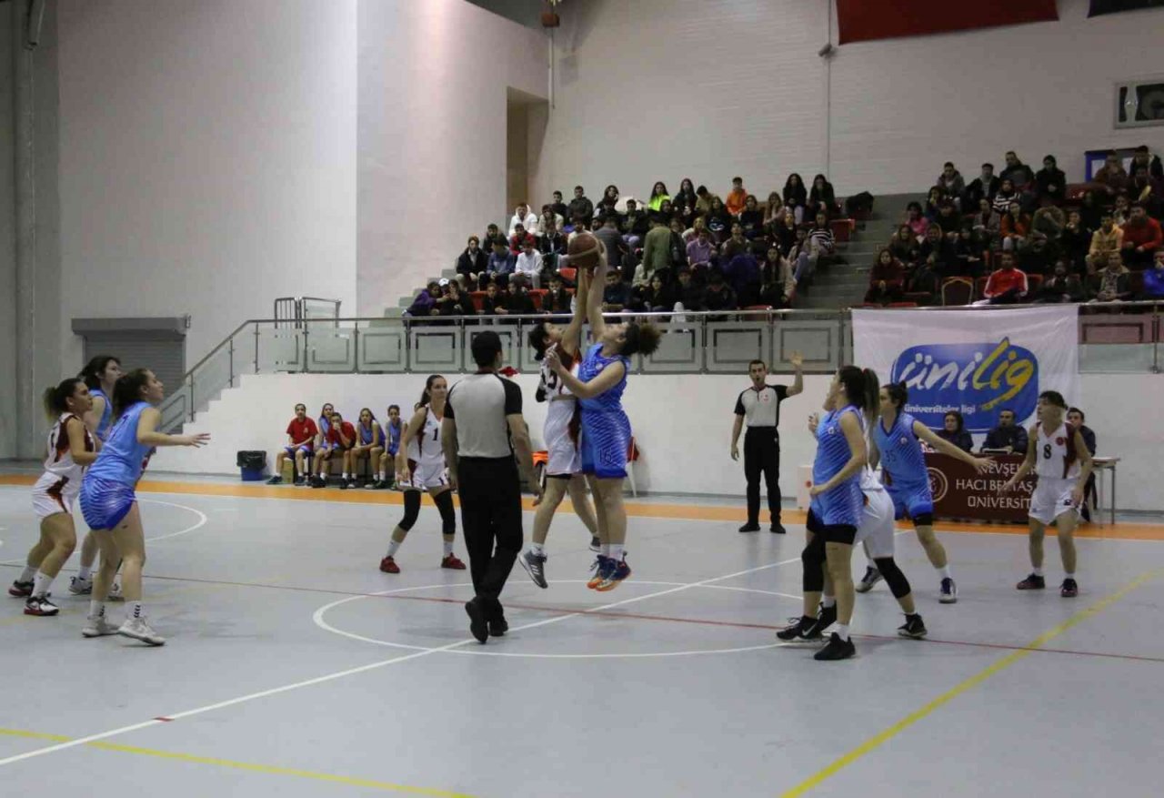 NEVÜ’de ÜNİLİG Basketbol Bölgesel Grup müsabakaları başladı