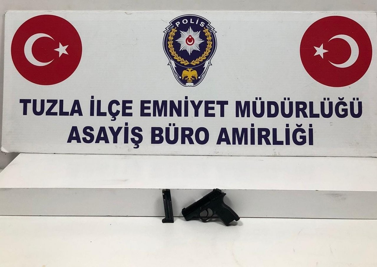 Anlaşmazlığa düşen valeler sokak ortasında birbirlerine kurşun yağdırdı