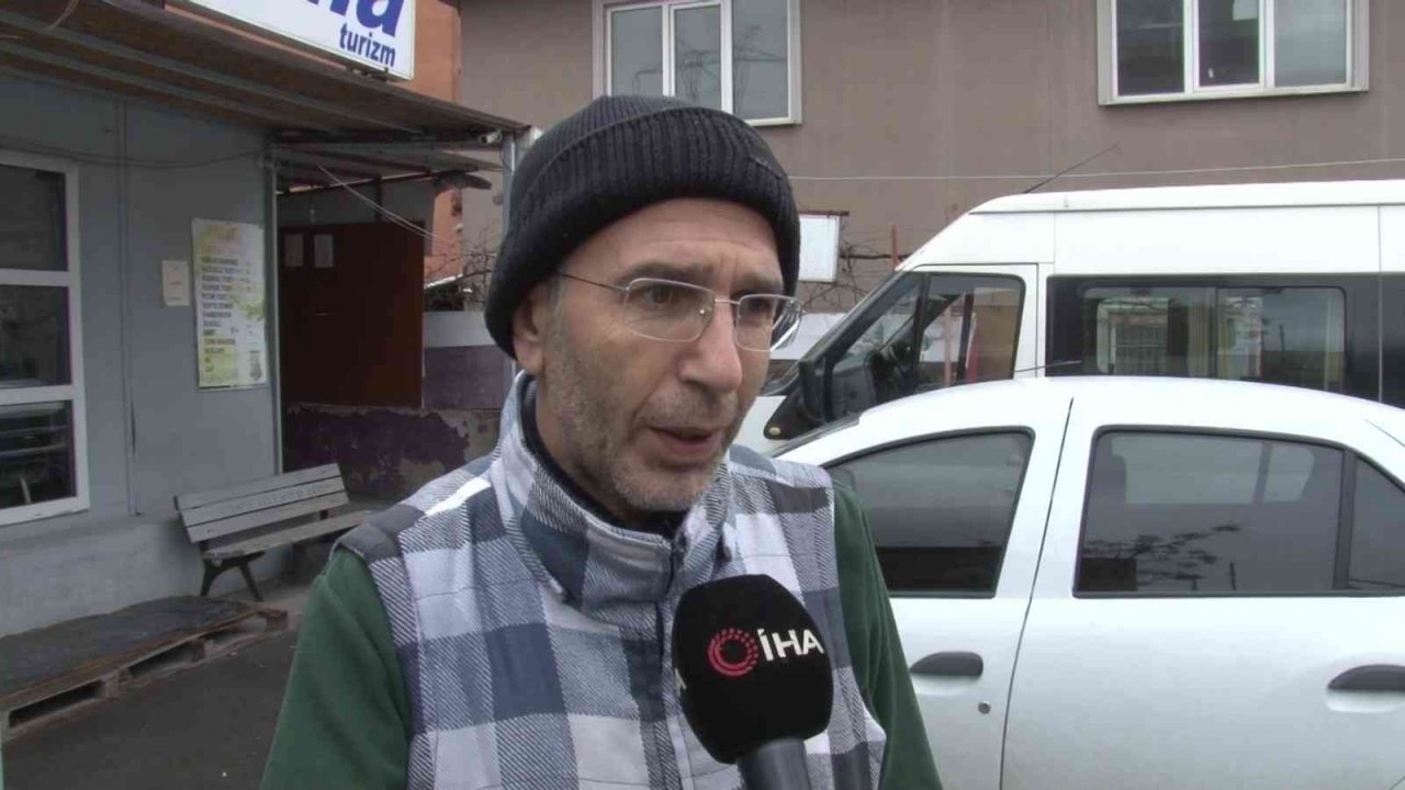 Ümraniye’de terminal hırsızları iş başında: Yaşlı yolcunun cüzdanını çaldılar