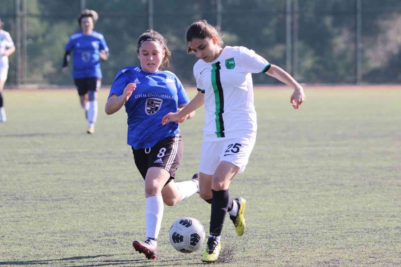 Horozkent’in kızları Bağcılar’ı geçemedi