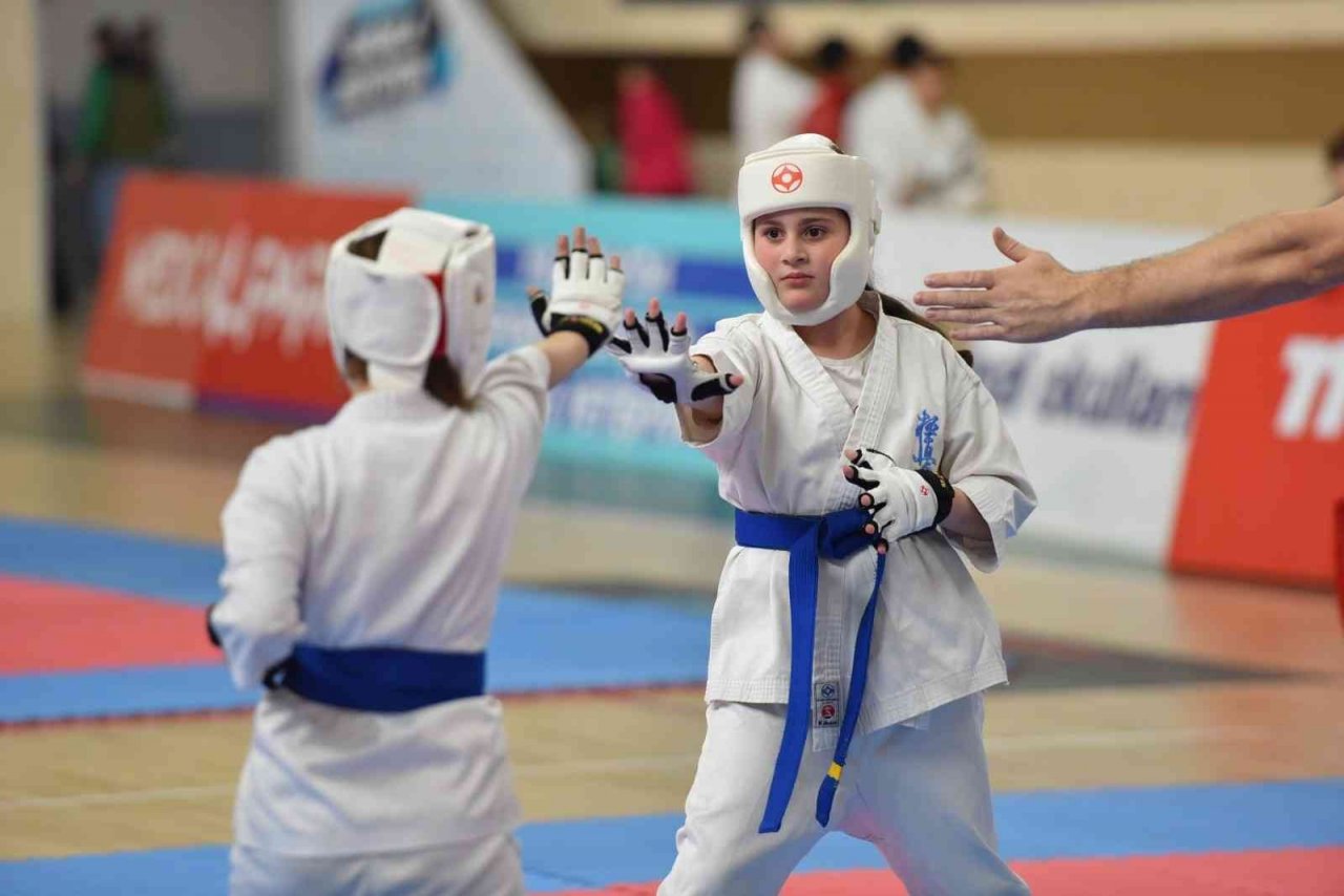 Yıldırım’da karate rüzgârı