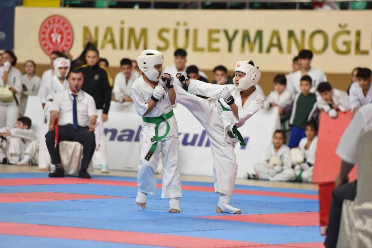 Yıldırım’da karate rüzgârı
