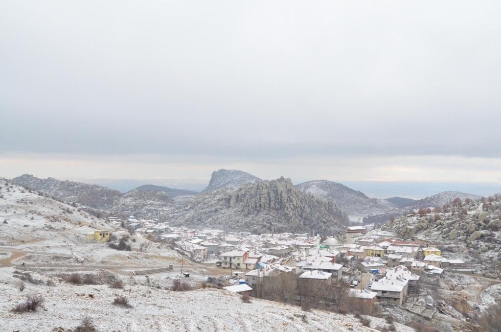 Kocatepe beyaza büründü