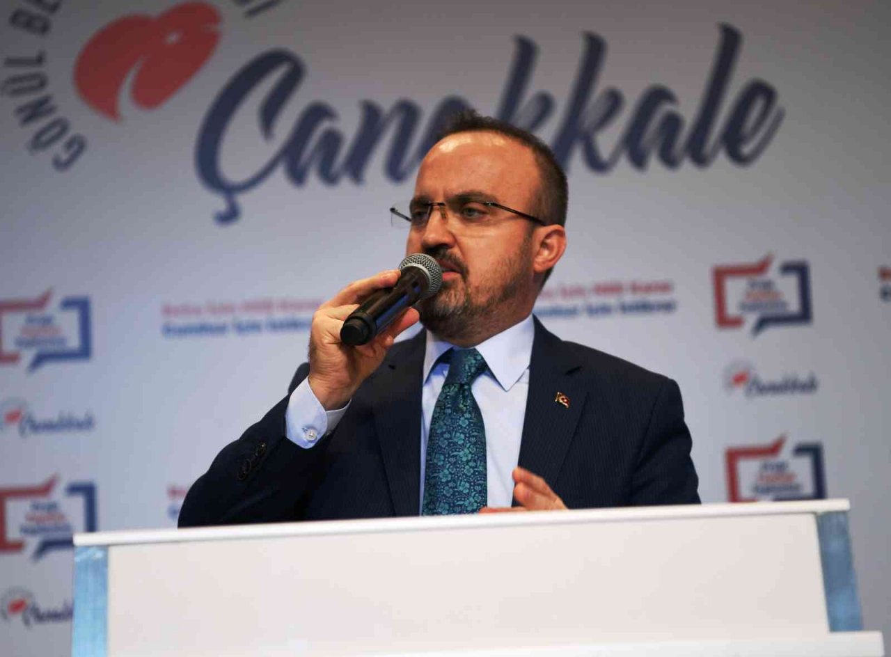 Gökçeada’da 6 bin 410 aşılı fidan toprakla buluşturulmak üzere üreticilere dağıtıldı