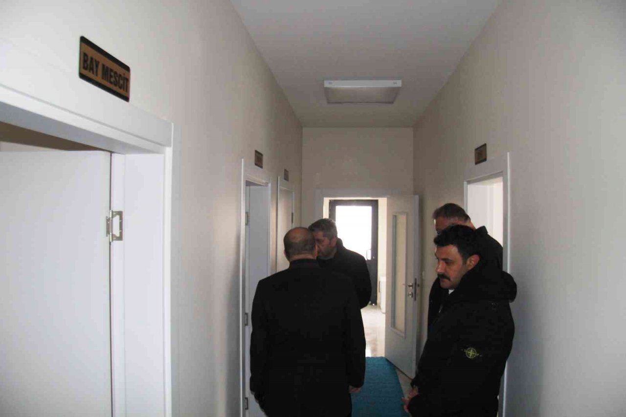 Başkan Altun ve Kaymakam Gülen, Bünyan Mini Terminali’nde incelemelerde bulundu