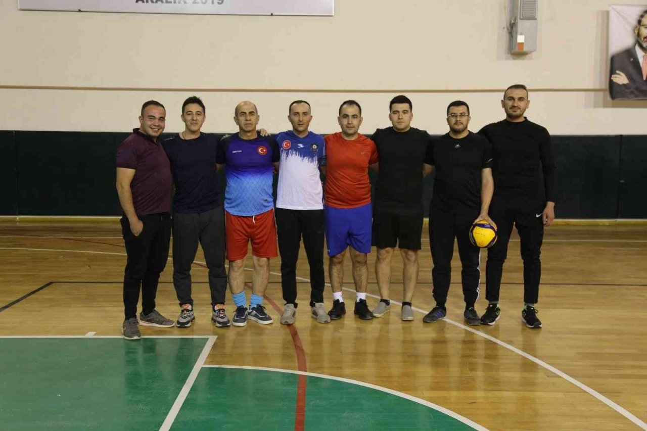 Çameli’nde kurumlar arası voleybol turnuvası başladı