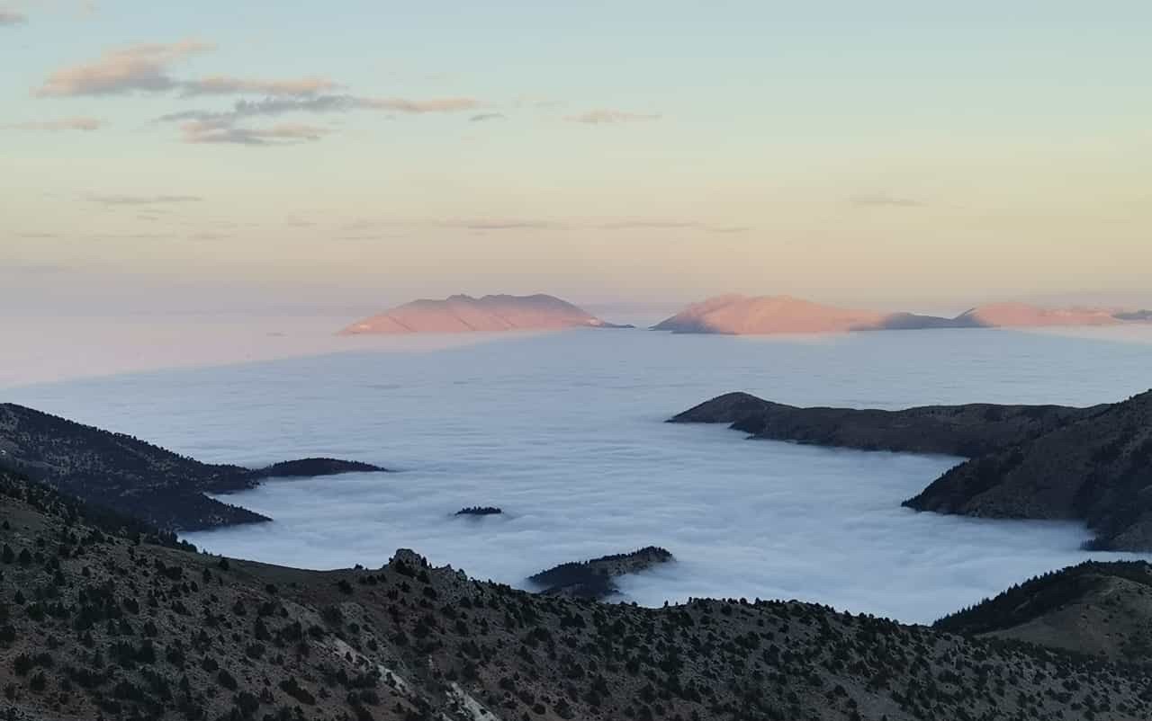 Berit Dağı sise büründü