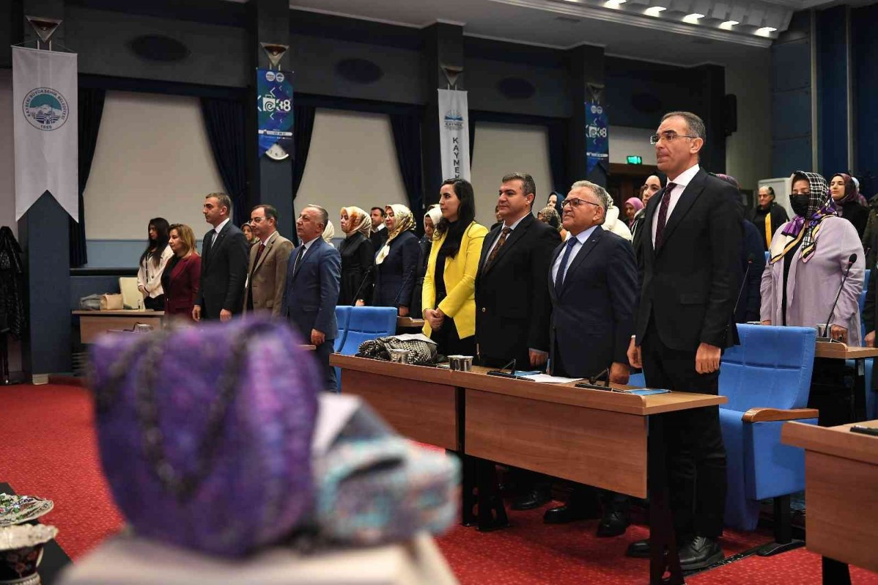 Başkan Büyükkılıç, e-38’in dünyaya açılan yeni ara yüzünü tanıttı