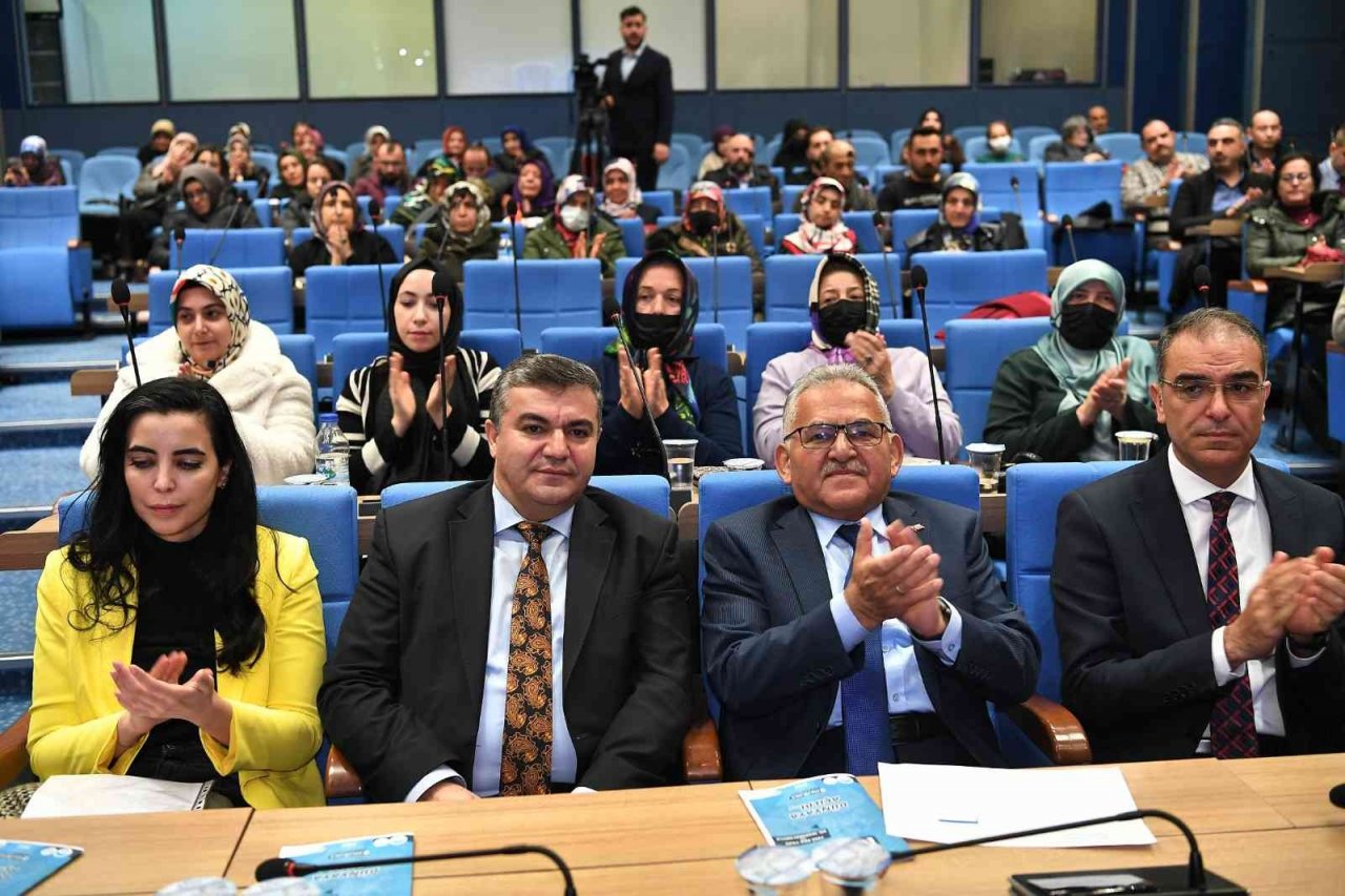 Başkan Büyükkılıç, e-38’in dünyaya açılan yeni ara yüzünü tanıttı