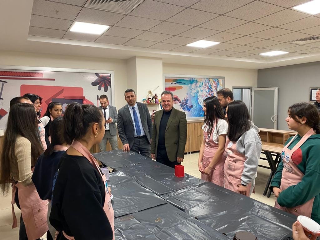 Büyükşehir’in ‘Değer Gençlik’ Seminerine Kaymakam Karacan konuk oldu