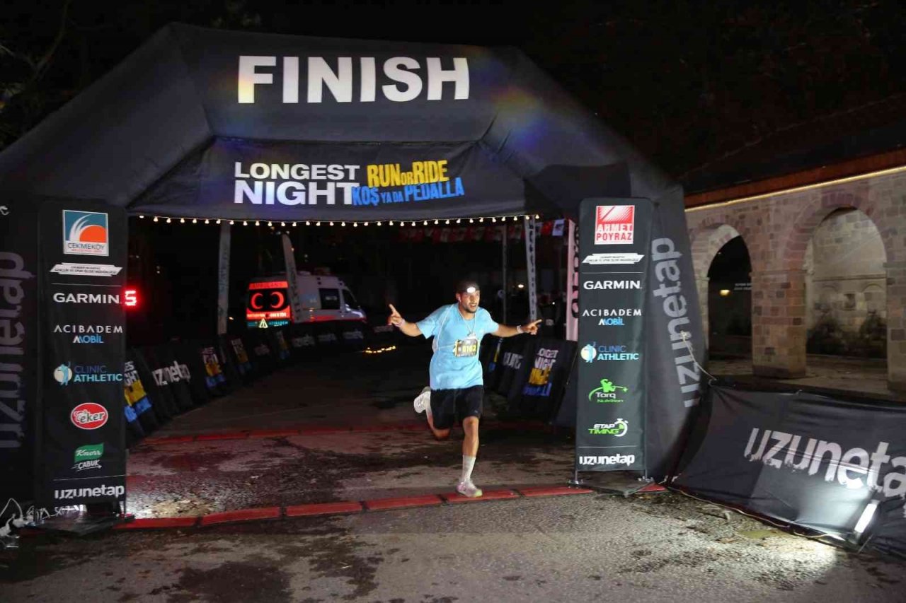 Çekmeköy’de zorlu parkur ve soğuk havada kıyasıya mücadele