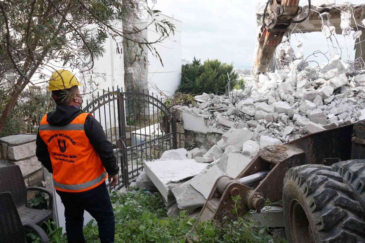 Bodrum’da 1 yılda 210 kaçak yapı yıkıldı, 1650 yapı mühürlendi