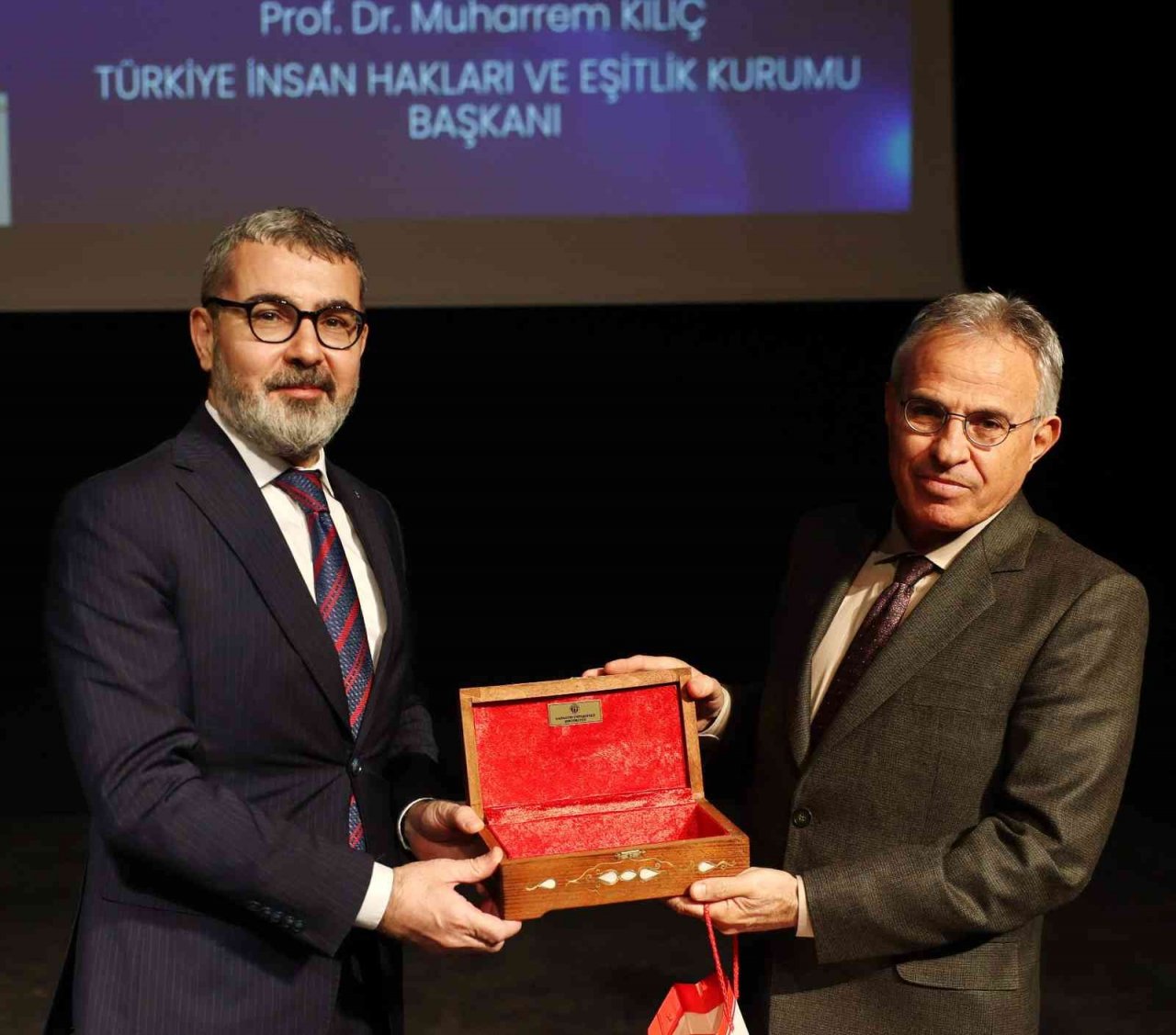 TİHEK Başkanı Kılıç GAÜN’lü öğrencilerle bir araya geldi