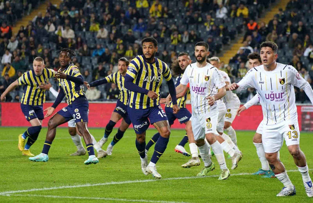 Ziraat Türkiye Kupası: Fenerbahçe: 2 - İstanbulspor: 0 (İlk yarı)