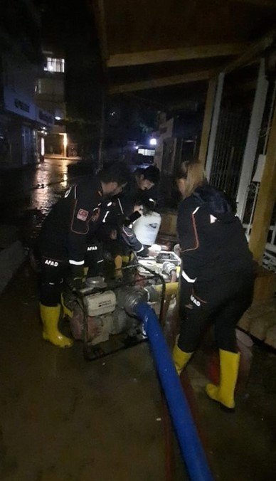 Kumluca’daki felaket bölgesine giden AFAD Afyonkarahisar ekibi geri döndü