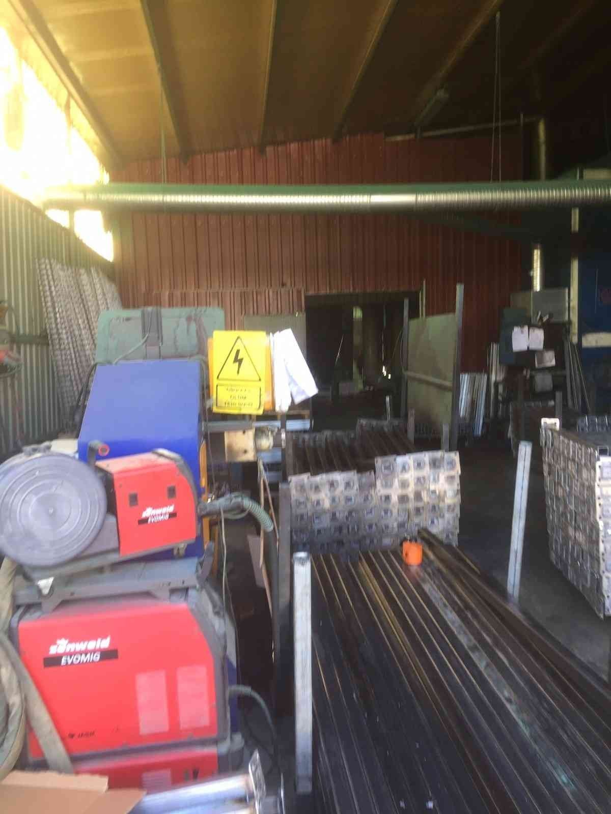 Tel fabrikasında çıkan yangın korkuttu