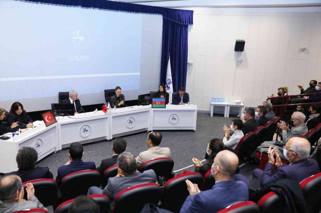 DEÜ’de "kardeş" buluşması