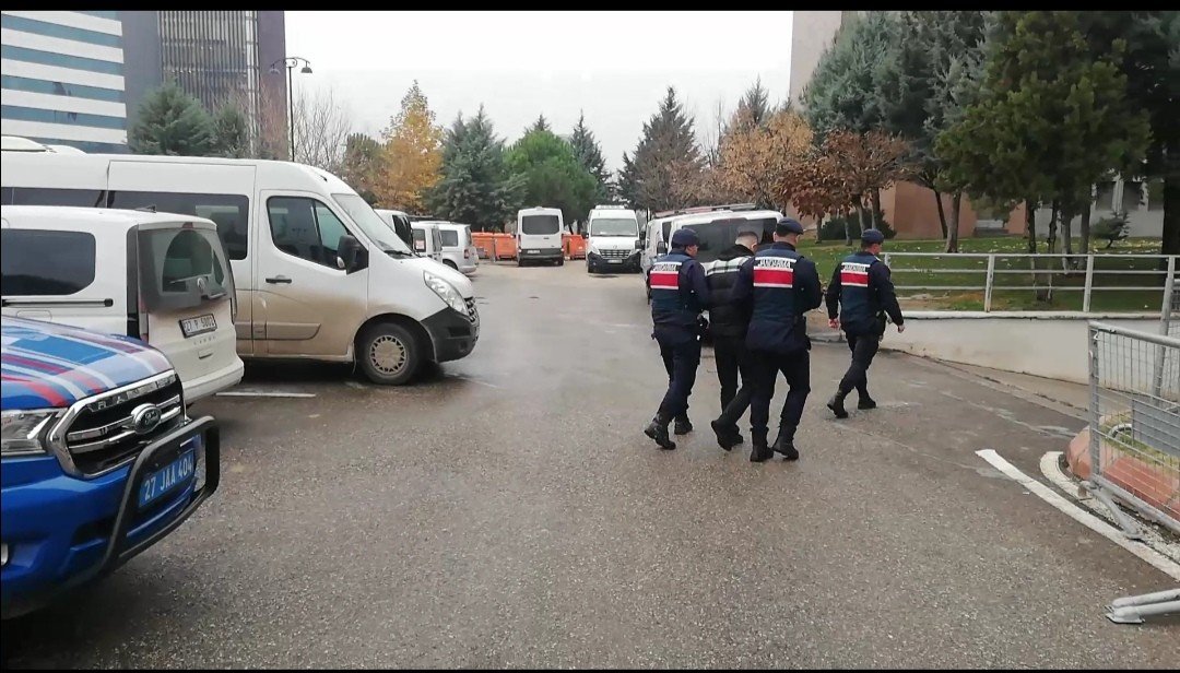 Gaziantep’te çeşitli suçlardan aranan 35 şüpheli yakalandı