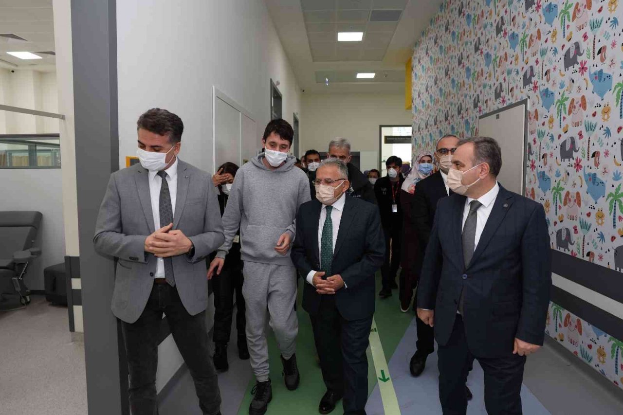 Başkan Büyükkılıç’tan KANKA’ya ve Erü Diş Hekimliği’ne ziyaret