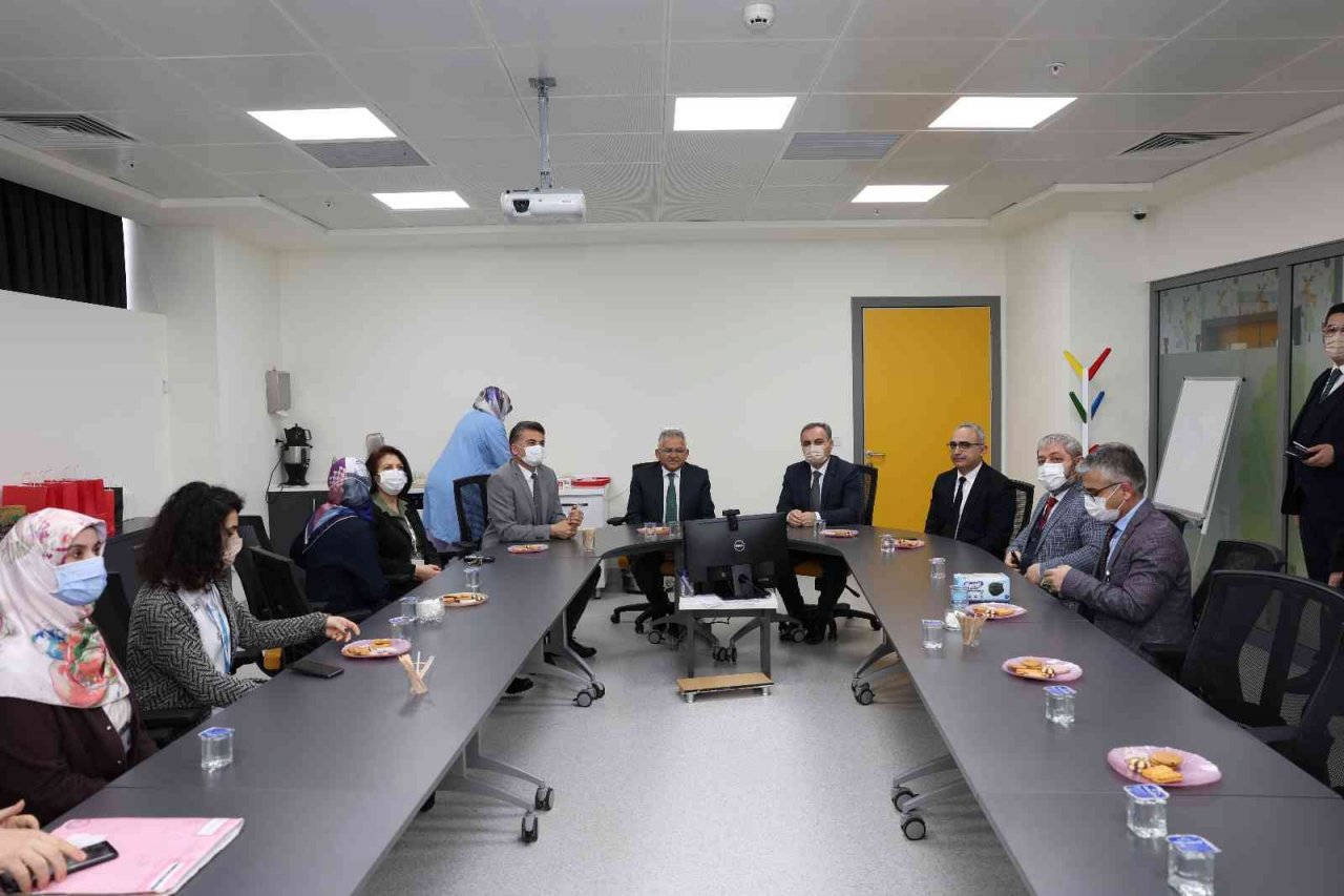 Başkan Büyükkılıç’tan KANKA’ya ve Erü Diş Hekimliği’ne ziyaret