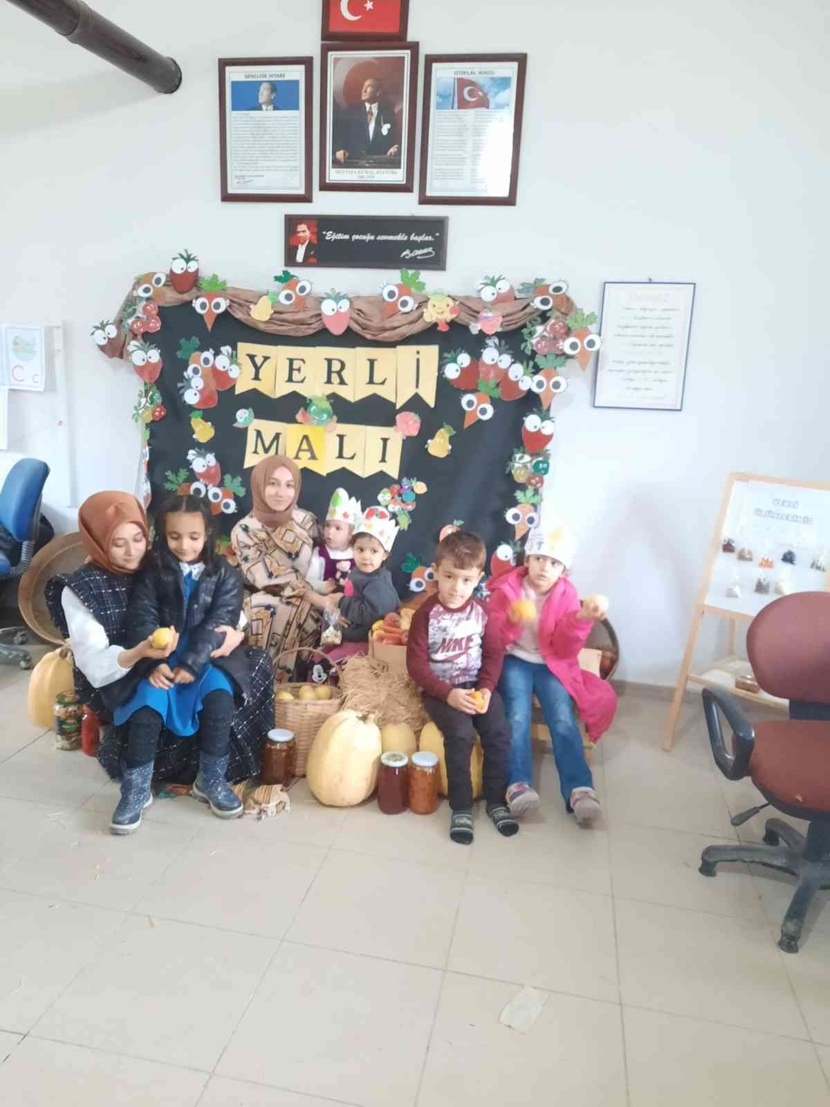 Köy yaşam merkezleriyle köyler şenleniyor