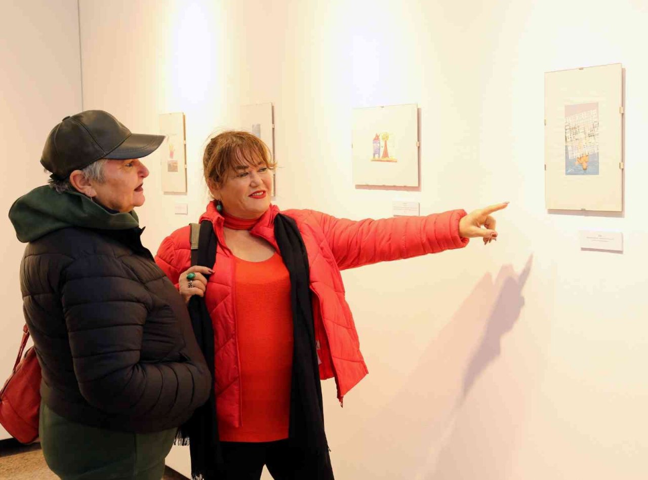 Korkut Akın’ın 41 yıllık kartpostal çalışmaları Küçükçekmece’de