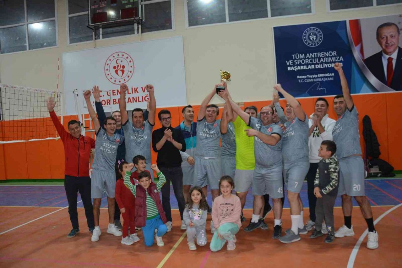 Filede şampiyon Selendi Belediyespor oldu