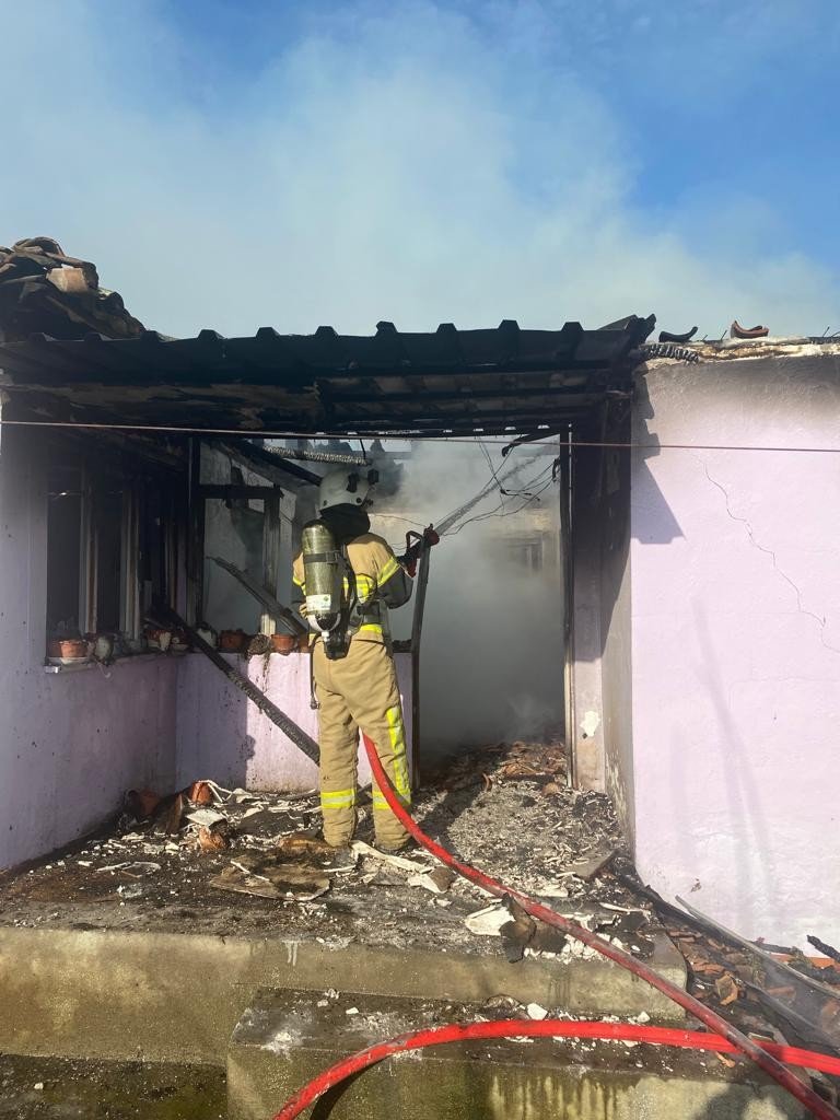 Mustafakemalpaşa’da korkutan yangın