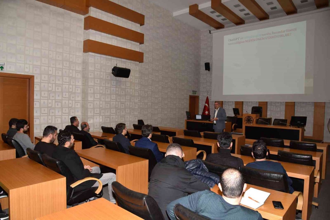 Selçuklu Belediyesi’nden personele enerji verimliliği eğitimi