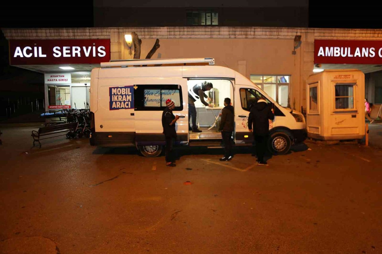 Ataşehirliler güne sıcak çorbayla başlıyor