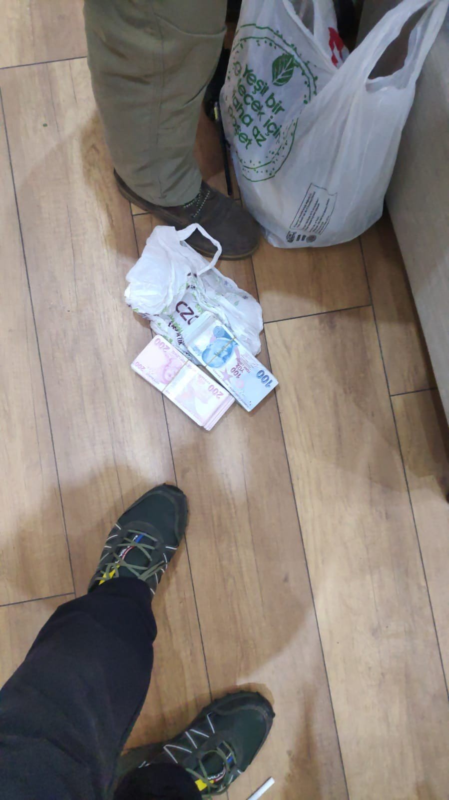 50 milyonluk vurgun yapan çete çökertildi