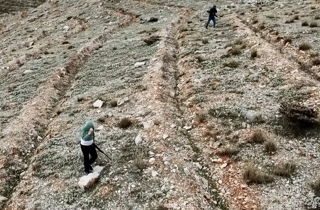Adıyaman’da kaçak avcılar dron ile kovalandı