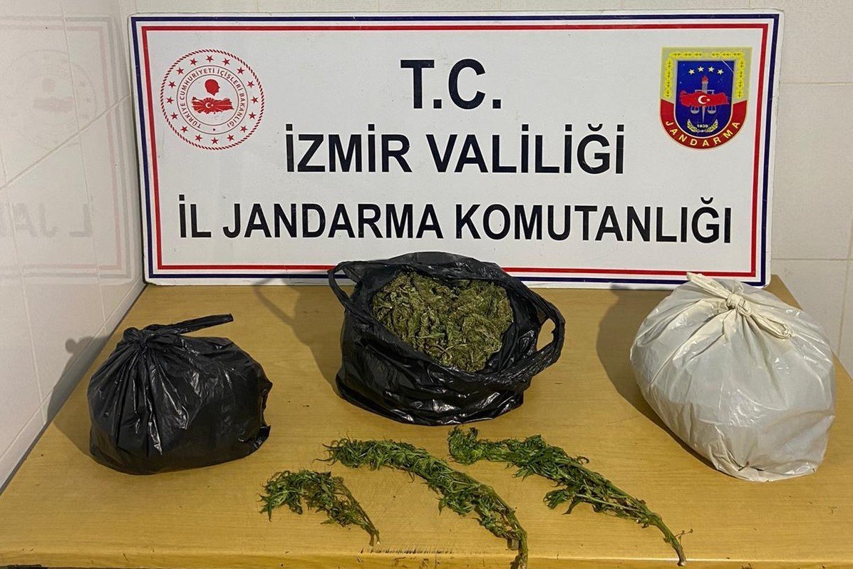 İzmir’de uyuşturucu tacirine jandarmadan operasyon