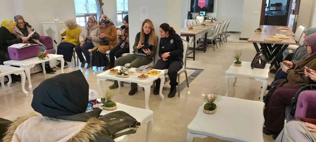 Bolvadinli kadınlara KADES anlatıldı