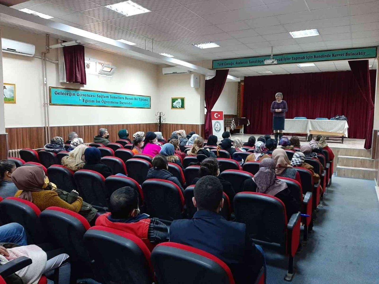 “Aile Okulu Projesi” kurslarında hedef 50 bin